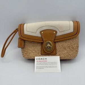 Coach Woven Straw Leather Trim Tan Wristlet Clutch Gold Turnlock‎ Summertime